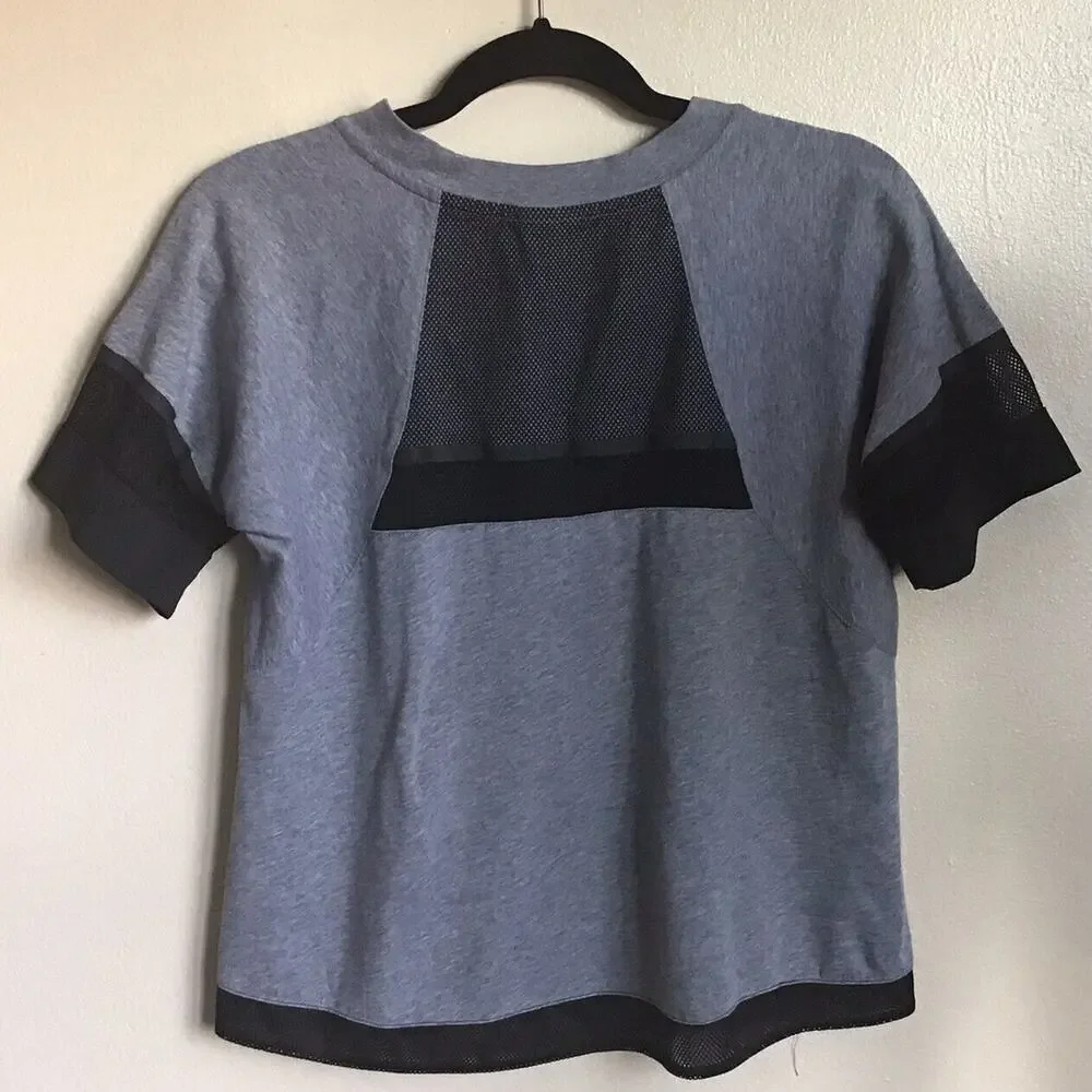 Nike Women's Size XS Bonded Mesh Jersey Tee (Black/ Carbon Heather/ Black) - Picture 4 of 10